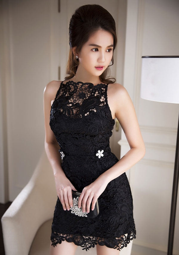 30 mẫu Váy Đầm công sở màu đen Sang Trọng hợp thời trang - ALONGWALKER
