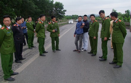 Án chung thân đối với kẻ chạy xe máy đâm tử vong Thiếu tá CSGT - Hình 1
