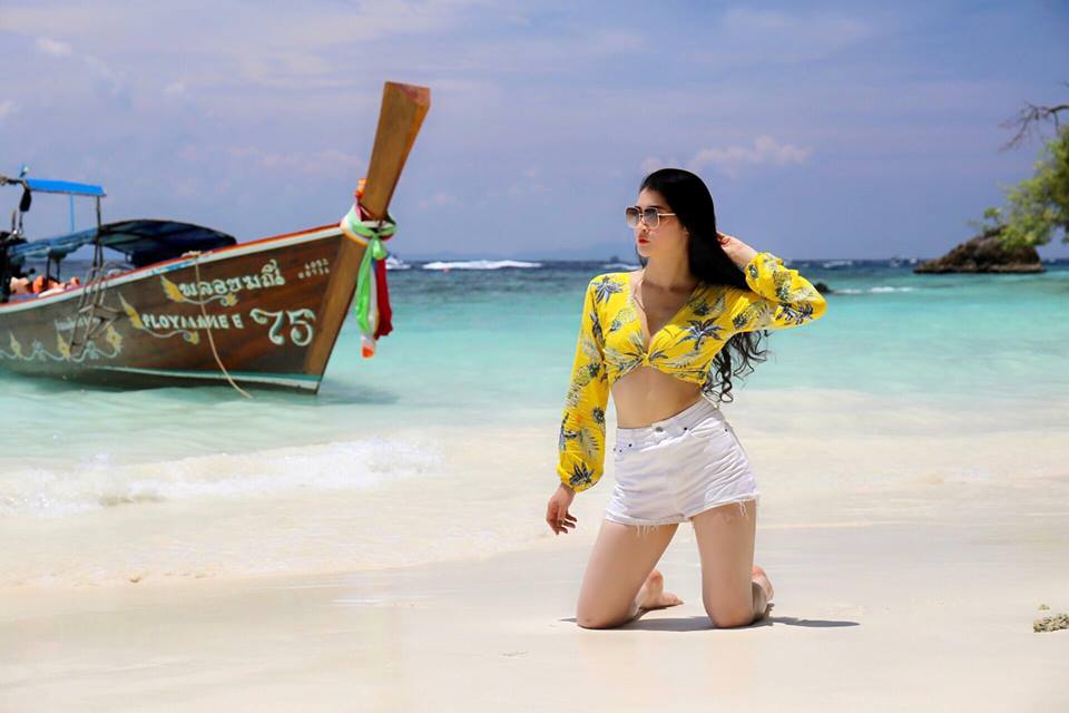 Cuộc sống viên mãn của cô chị gái xinh đẹp vừa được Vân Navy tặng xế hộp tiền tỷ - Hình 4