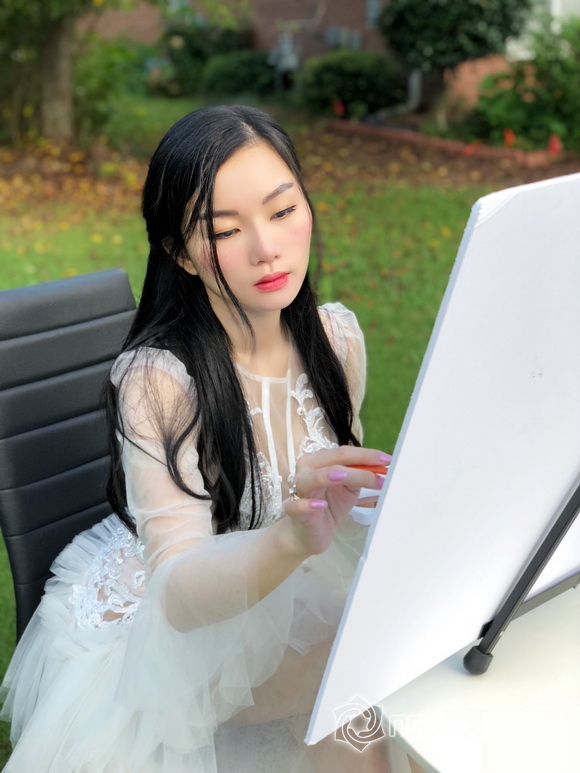 Hot mom nổi tiếng xinh đẹp là gái 2 con trông mòn con mắt - Hình 7