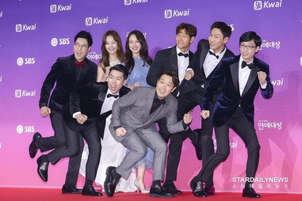 Kim Jong Kook khiến nhiều người phải phì cười khi đổi ảnh hồ sơ của các thành viên trong Running Man - Hình 3