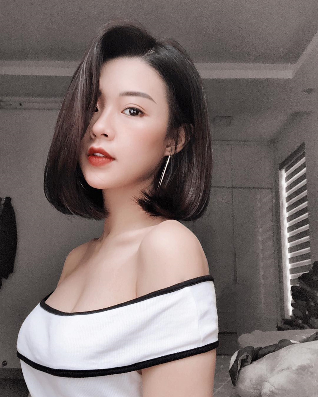 Những cô nàng xinh đẹp, sexy và yêu người nổi tiếng - Hình 10