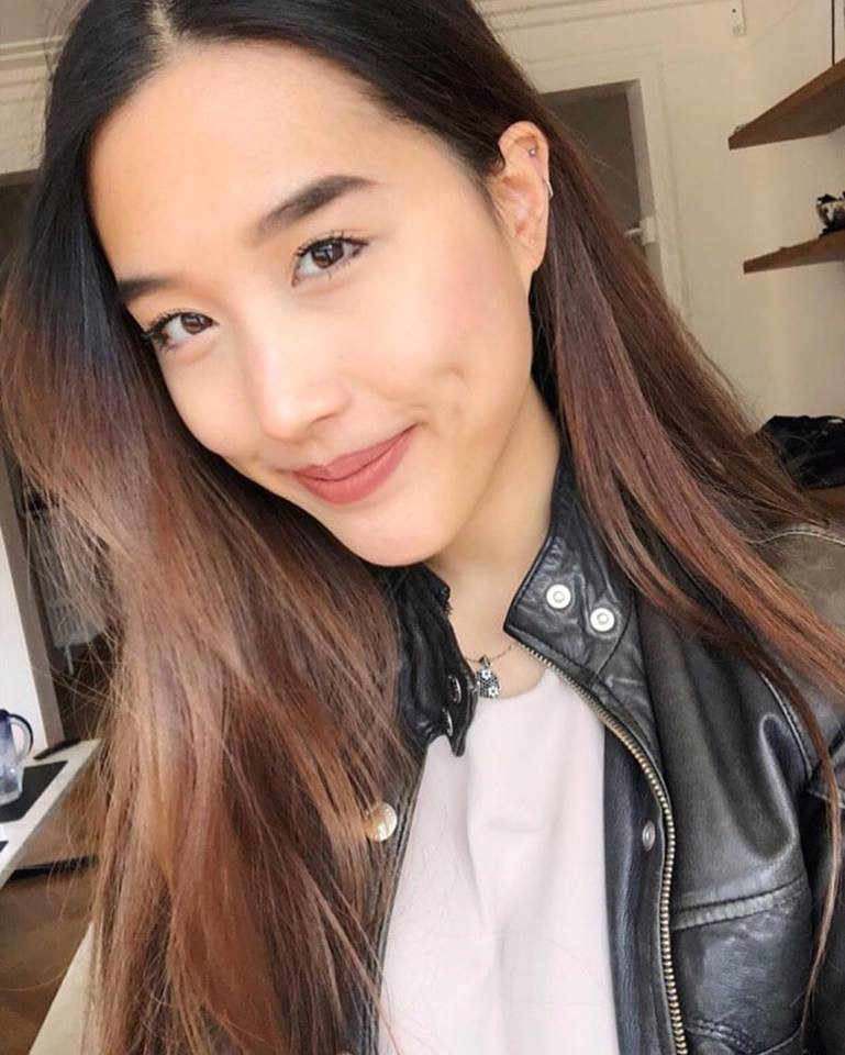 Những cô nàng xinh đẹp, sexy và yêu người nổi tiếng - Hình 13