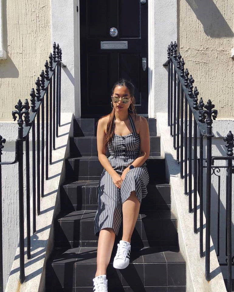 Những cô nàng xinh đẹp, sexy và yêu người nổi tiếng - Hình 11