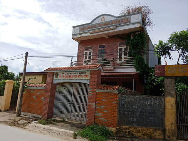 Quỹ tín dụng đóng băng, dân nghèo mòn mỏi chờ trong vô vọng - Hình 1