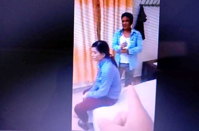 Vào nhà nghỉ với vợ người khác, trưởng công an xã mất chức - Hình 1