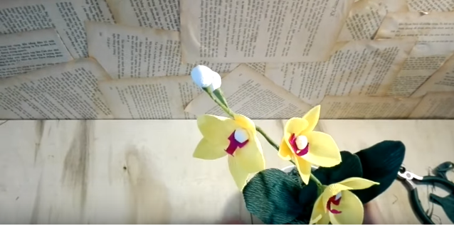 Cách làm hoa lan hồ điệp bằng giấy nhún tuyệt đẹp - Hình 17