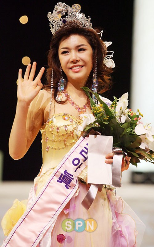 Top 22 hoa hậu xấu nhất thế giới, Việt Nam cũng có 1 Hoa hậu góp mặt - Hình 11