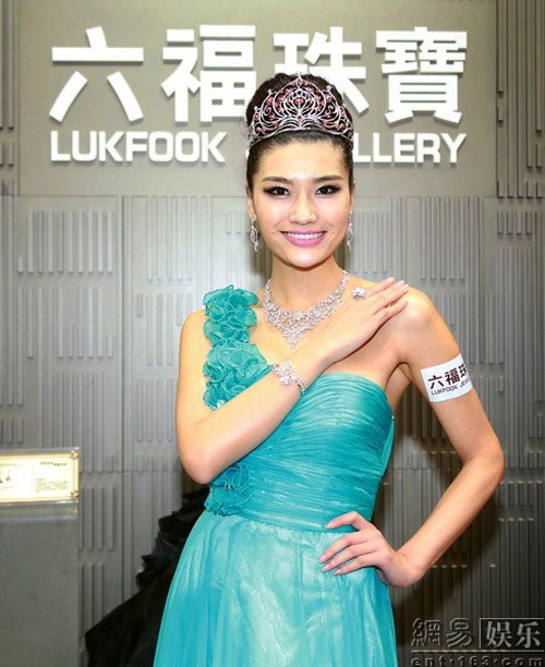 Top 22 hoa hậu xấu nhất thế giới, Việt Nam cũng có 1 Hoa hậu góp mặt - Hình 15