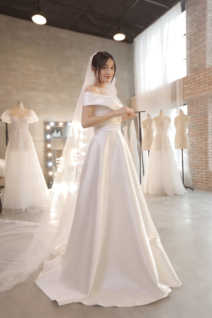Dương Hoàng Yến bất ngờ mặc váy cưới dự báo sắp lên xe hoa  Báo điện tử  VnMedia  Tin nóng Việt Nam và thế giới
