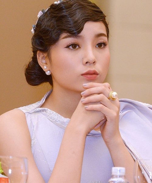 Ai có thể để tóc mái đẹp chứ Hoa hậu Kỳ Duyên thì nhất định không nên - Hình 2