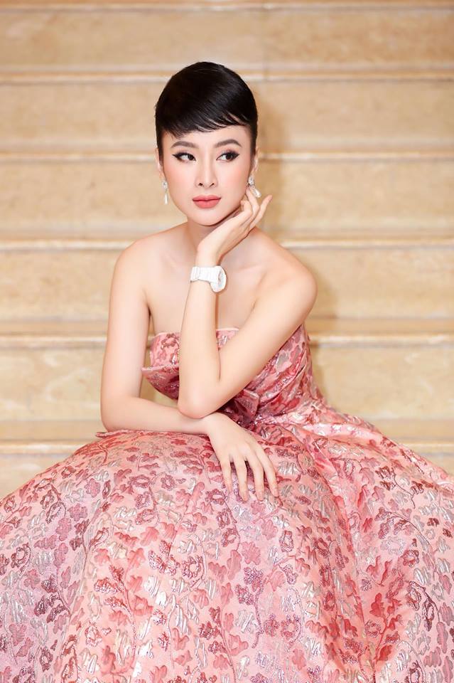Angela Phương Trinh diện váy kiêu kì, xinh tươi như 1 đóa hồng trong sự kiện có thủ môn Bùi Tiến Dũng tham dự - Hình 6
