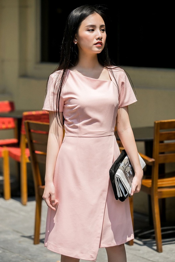 Bật Mí Cách Chọn Đầm Công Sở Dài Qua Gối Vừa Lịch Sự Mà Không Luộm Thuộm - Hình 5