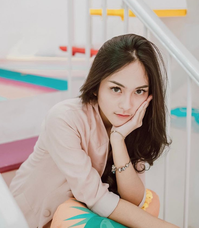 Cuộc sống sang chảnh của cặp bạn thân blogger xinh đẹp, nổi tiếng hàng đầu Indonesia - Hình 15