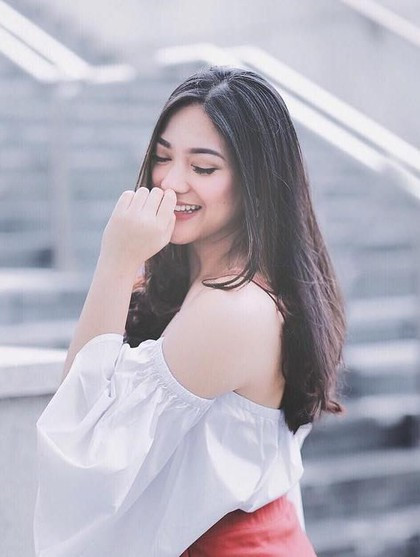 Cuộc sống sang chảnh của hot girl đến từ Indonesia - Hình 2