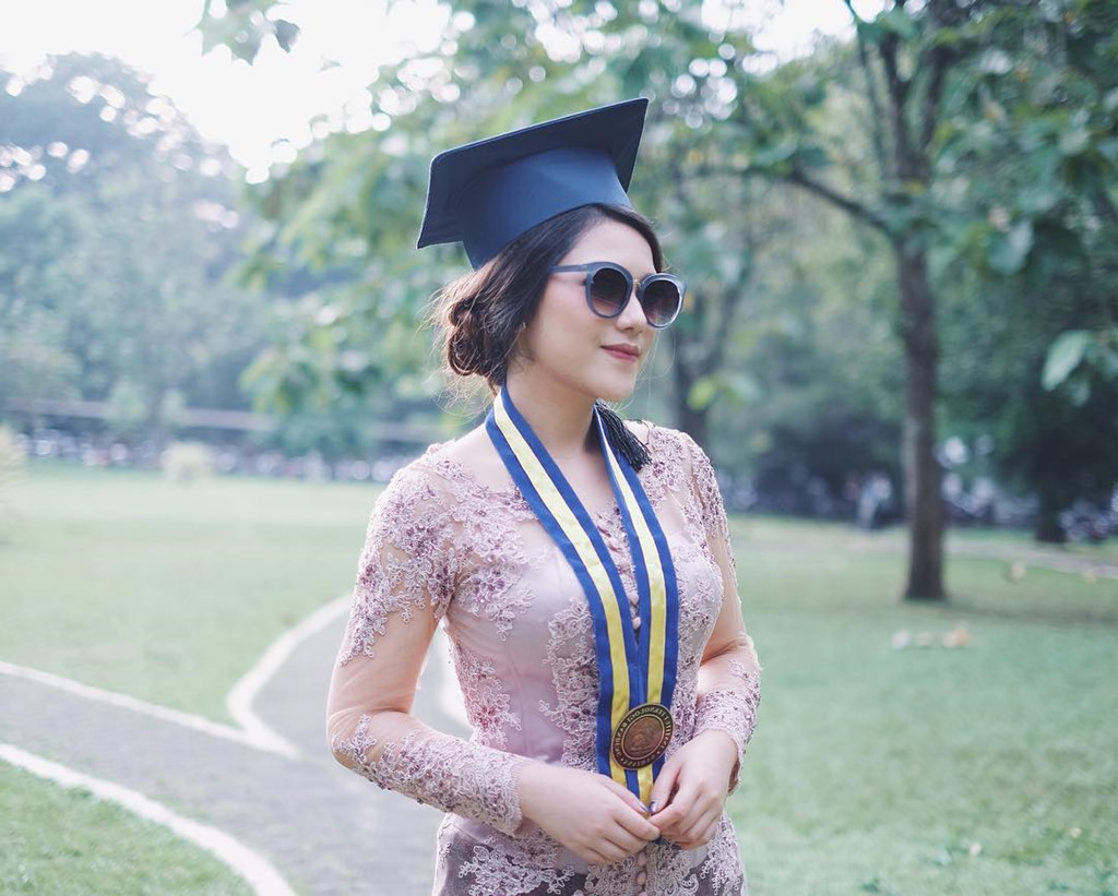 Cuộc sống sang chảnh của hot girl đến từ Indonesia - Hình 3