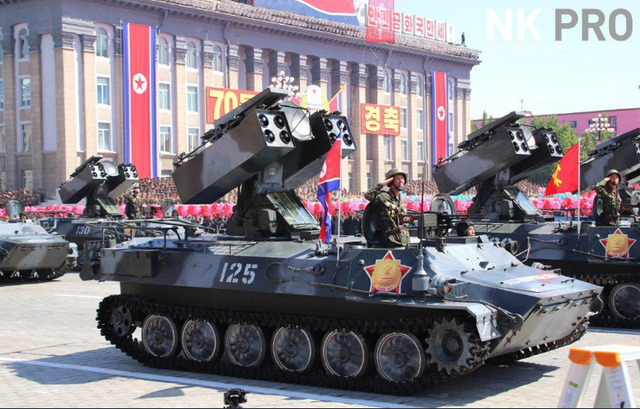 Dàn phương tiện quân sự phô diễn sức mạnh tại lễ duyệt binh Triều Tiên - Hình 5