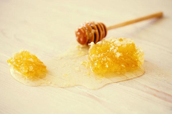 Học ngay 8 cách trị mụn trứng cá đơn giản mà hiệu quả không ngờ - Hình 4