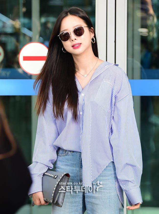 Màn đọ sắc khủng nhất tại sân bay: Black Pink đẹp miễn chê, Hani khoe body thần thánh bên EXID, Lee Jong Suk - Hình 22