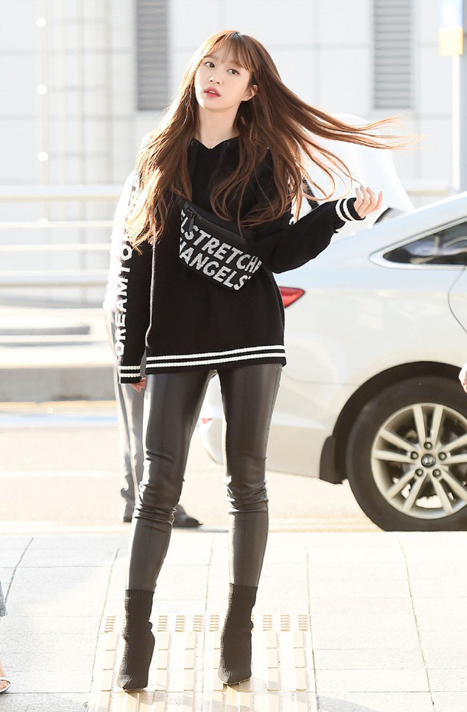 Màn đọ sắc khủng nhất tại sân bay: Black Pink đẹp miễn chê, Hani khoe body thần thánh bên EXID, Lee Jong Suk - Hình 15