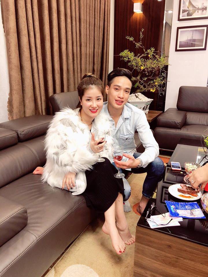 Người trong cuộc tiết lộ sự thật gây sốc về câu chuyện chia tay xong đeo khẩu trang cho hình xăm bạn gái khiến dân mạng tranh cãi - Hình 3