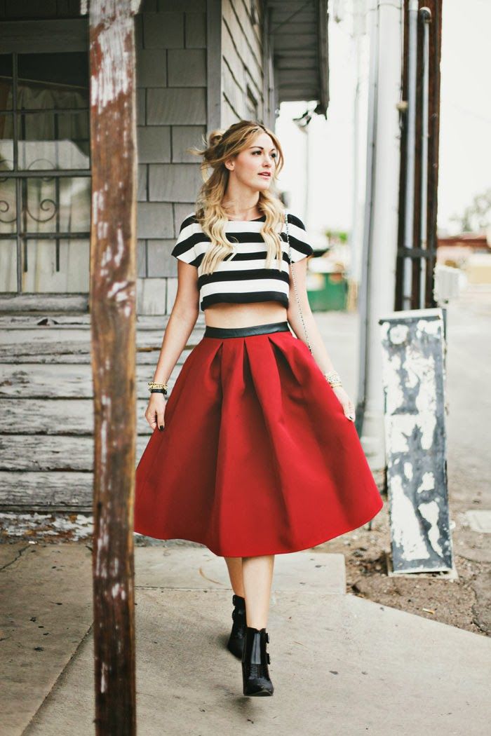 Những công thức kết hợp croptop cùng chân váy mà bạn tuyệt đối đừng quên - Hình 12