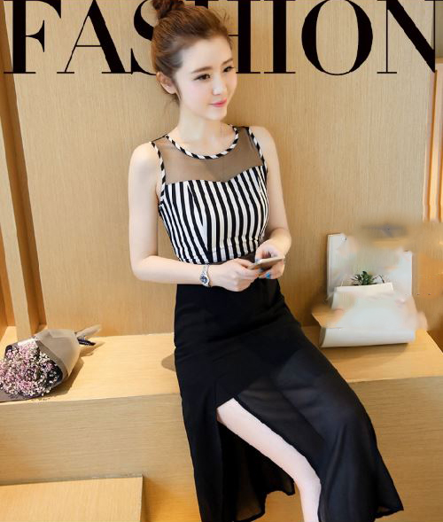 Top 3 Bộ Váy Kẻ Sọc Giảm Eo Cho Các Chị Em Thừa Cân - Hình 5