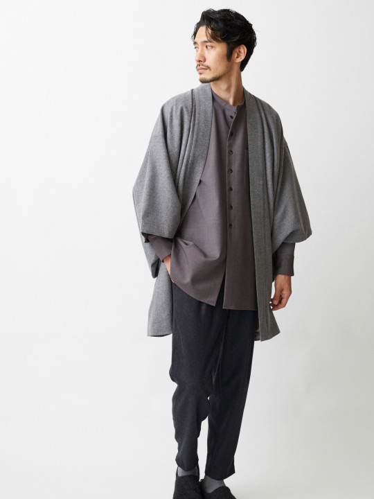 Vẻ đẹp nam tính điềm tĩnh trong chiếc áo khoác Samurai Nhật Bản - Hình 2