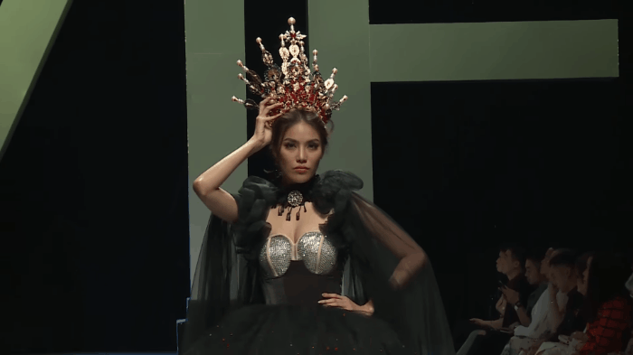 10 màn catwalk mãn nhãn tuyệt đối trong năm 2018: Lỡ thưởng thức rồi chỉ muốn ngắm nhìn mãi không thôi - Hình 13