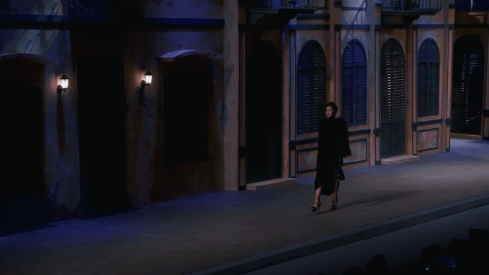 10 màn catwalk mãn nhãn tuyệt đối trong năm 2018: Lỡ thưởng thức rồi chỉ muốn ngắm nhìn mãi không thôi - Hình 9