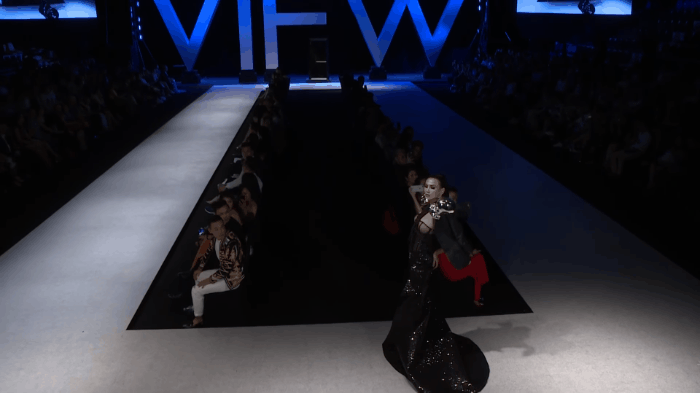 10 màn catwalk mãn nhãn tuyệt đối trong năm 2018: Lỡ thưởng thức rồi chỉ muốn ngắm nhìn mãi không thôi - Hình 2