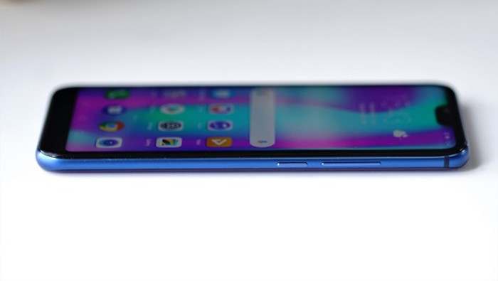 9 smartphone có màu đẹp nhất năm 2018 - Hình 13