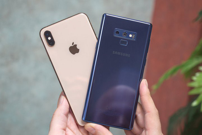 Apple và Samsung dẫn đầu phân khúc smartphone cao cấp, Apple thống trị phân khúc giá trên 800 USD - Hình 1