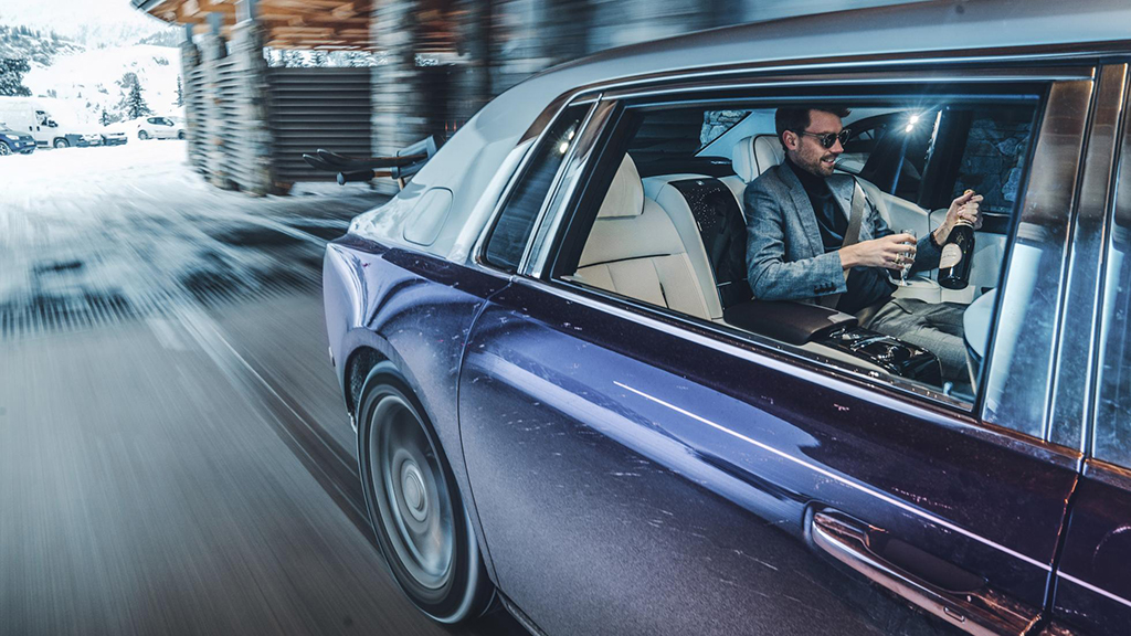 Đánh giá xe: Trải nghiệm Rolls-Royce Phantom VIII - 48 giờ đế vương! - Hình 4