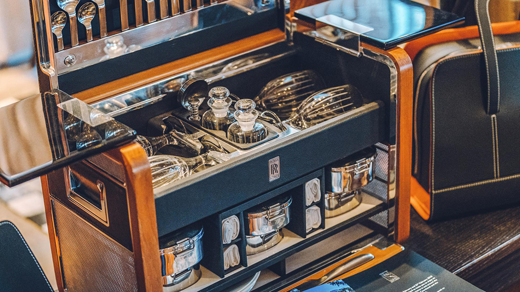 Đánh giá xe: Trải nghiệm Rolls-Royce Phantom VIII - 48 giờ đế vương! - Hình 8