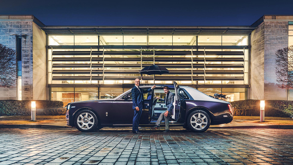 Đánh giá xe: Trải nghiệm Rolls-Royce Phantom VIII - 48 giờ đế vương! - Hình 2