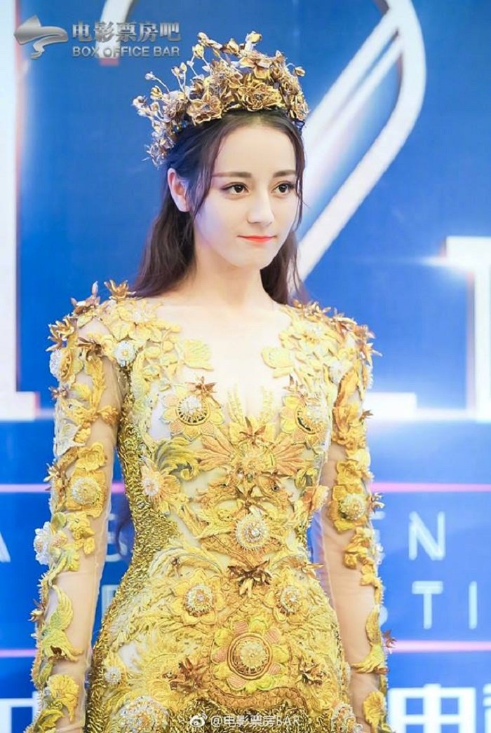 Đọ nhan sắc 4 mỹ nhân Tân Cương gây sốt showbiz Hoa ngữ - Hình 6