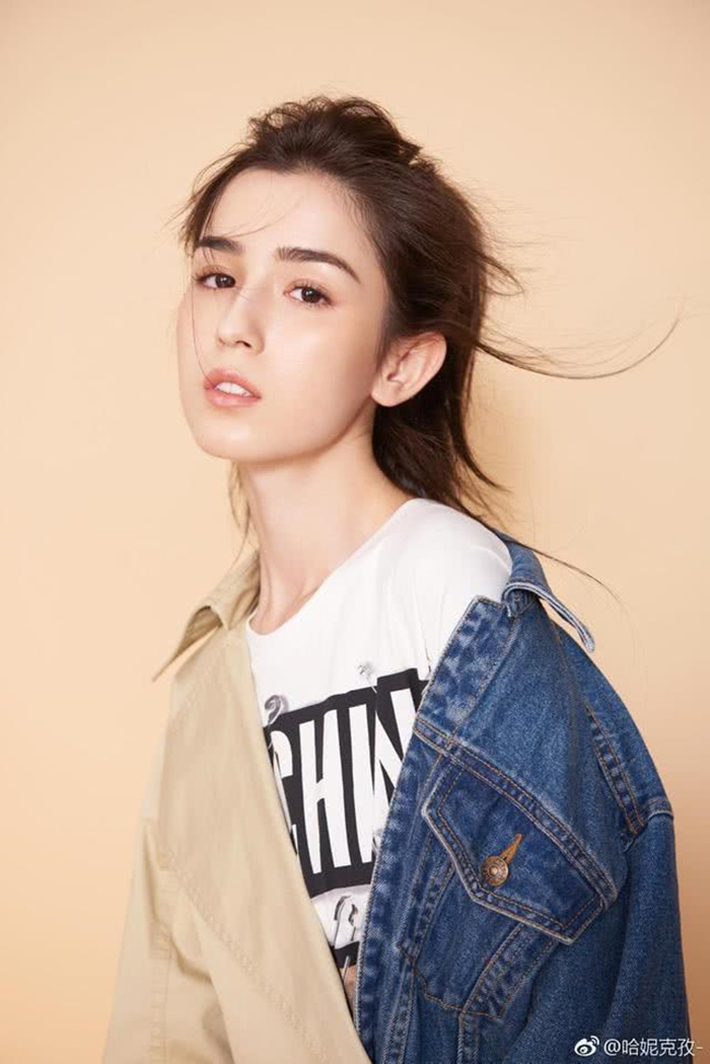 Đọ nhan sắc 4 mỹ nhân Tân Cương gây sốt showbiz Hoa ngữ - Hình 3