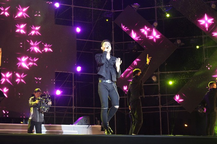 Khán giả Đà Nẵng đội mưa quẩy cùng MTV, ERIK - Hình 6