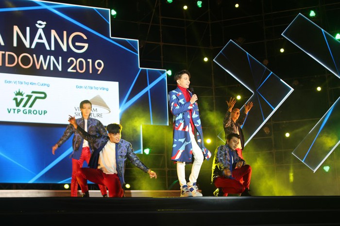 Khán giả Đà Nẵng đội mưa quẩy cùng MTV, ERIK - Hình 8