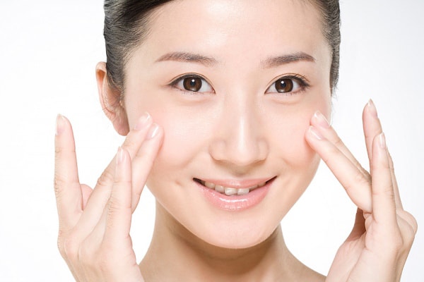 Nắm trong tay 7 bí quyết này, chị em không cần trang điểm mà vẫn tự tin đi chơi Tết - Hình 5