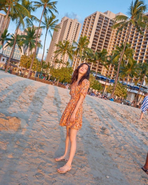 Nhan sắc quá đỗi xinh đẹp và phong thái thời trang giản dị của bạn gái Lee Kwang Soo - Hình 8