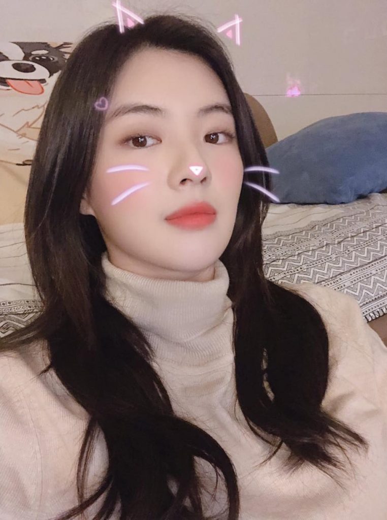 Phong cách 'vượt mặt' nhiều sao hạng A, bạn gái Lee Kwang Soo khiến thiên hạ 'ôm tim' vì quá đẹp - Hình 17