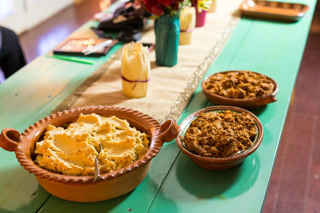 Tamales: món ngon ngày Tết của người Mexico, độc đáo từ nguyên liệu gói bên ngoài đến phần nhân bên trong - Hình 9