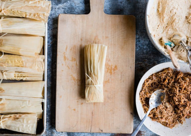 Tamales: món ngon ngày Tết của người Mexico, độc đáo từ nguyên liệu gói bên ngoài đến phần nhân bên trong - Hình 14