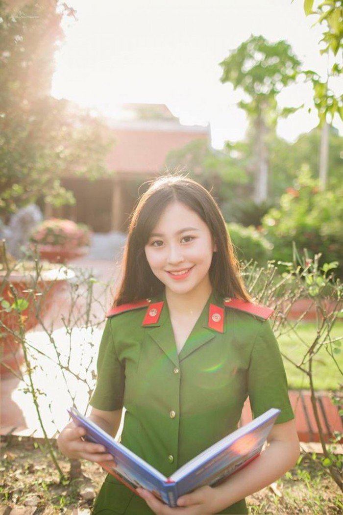 Thành tích khủng của 3 Hoa khôi sinh viên Việt - Hình 6