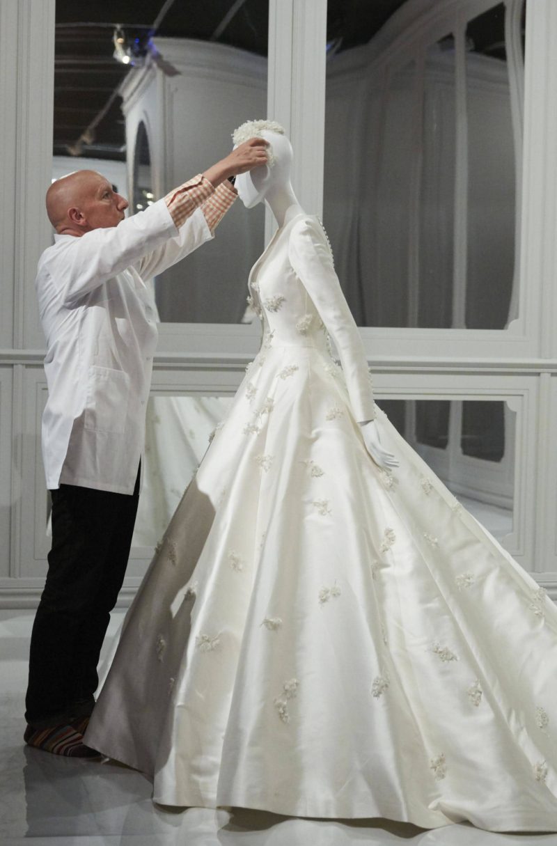 Cập nhật với hơn 86 về váy cưới dior mới nhất  cdgdbentreeduvn