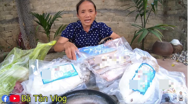 Bà Tân Vlog lại bị dân mạng la ó vì quảng cáo bất chấp, nấu nồi đuôi bò đã hầm đủ thứ gia vị lại còn cho thêm cả loại sữa này!? - Hình 10