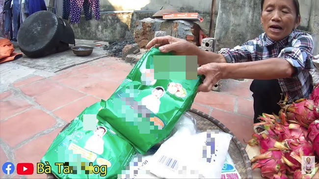 Bà Tân Vlog lại bị dân mạng la ó vì quảng cáo bất chấp, nấu nồi đuôi bò đã hầm đủ thứ gia vị lại còn cho thêm cả loại sữa này!? - Hình 11
