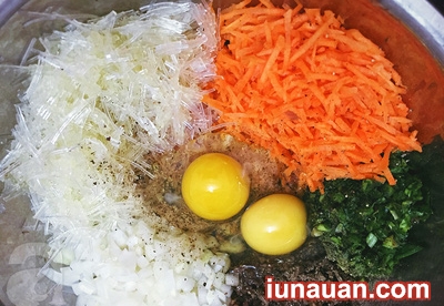 Cách làm món bún nem chuẩn vị, thơm ngon khó chối từ ! - Hình 5